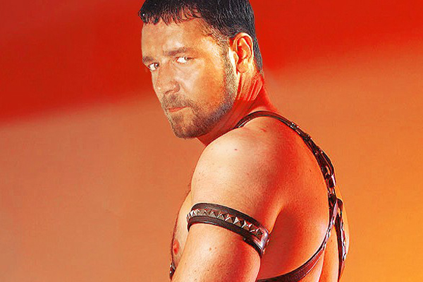 0260. Russell Crowe; Lonely Guys